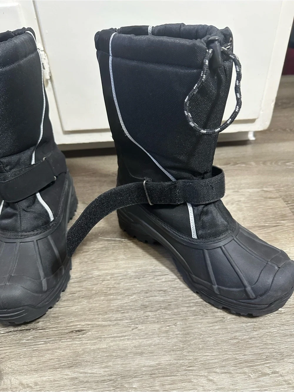 totes Kids Black Insulated Snow Boots